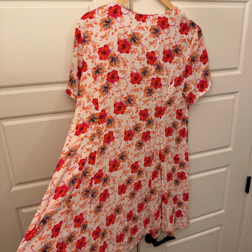 ASTR the Label Hibiscus Floral A-Line Dress Lightweight Boho Summer Size L Large - Picture 9 of 9
